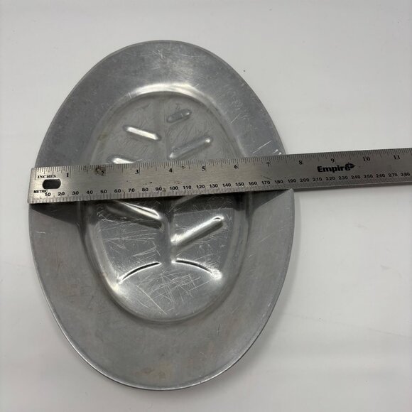 Set Of 4 Vintage Aluminum Oval Leaf Design Serving Platters - Picture 6 of 9